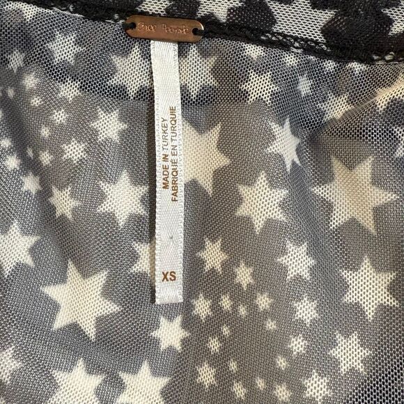 Free People Star Print Tie Front Sheer Long Sleeve Marne Top Black White Size XS - Picture 12 of 16